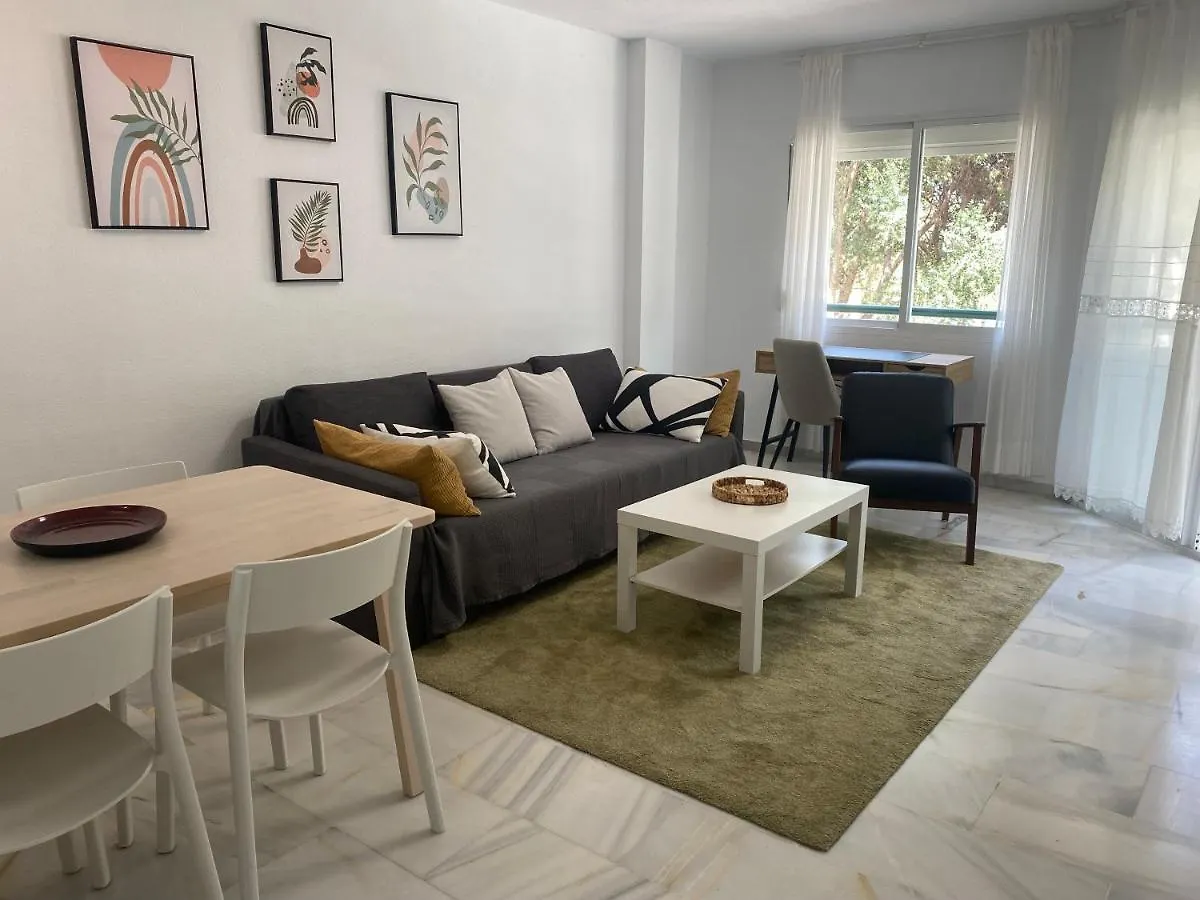 Apartamento ¡NUEVO! Zona tranquila cerca de la playa de La Carihuela Torremolinos